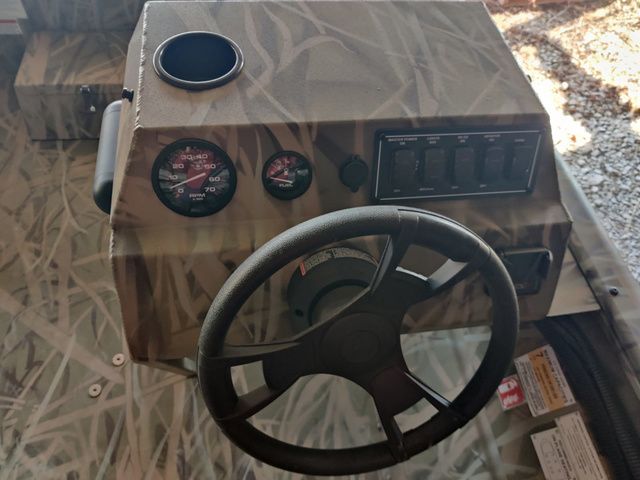 2026 Lowe Roughneck 1860 SC Jet - 2