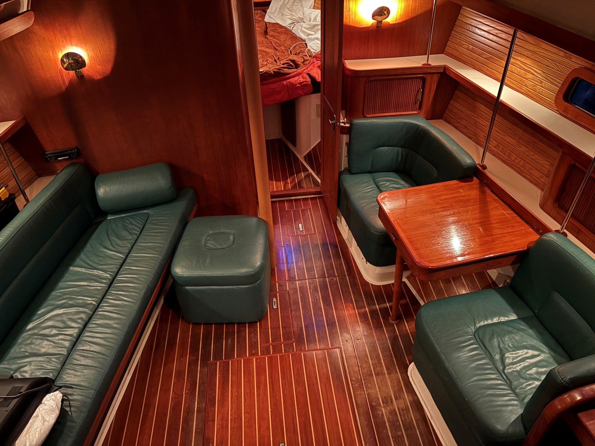 1993 Catalina 381 - 8