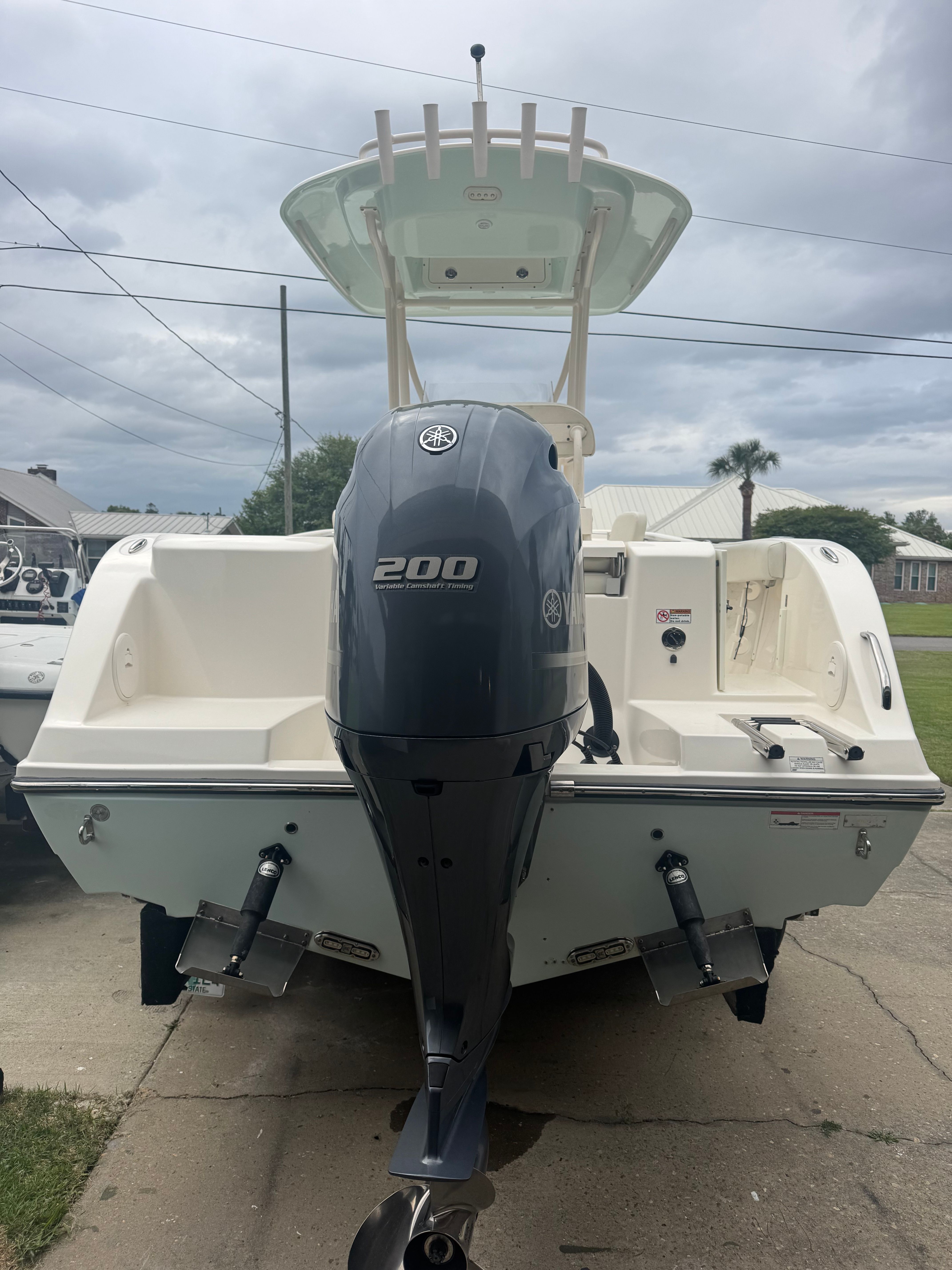 2018 Cobia 220 Center Console - 3