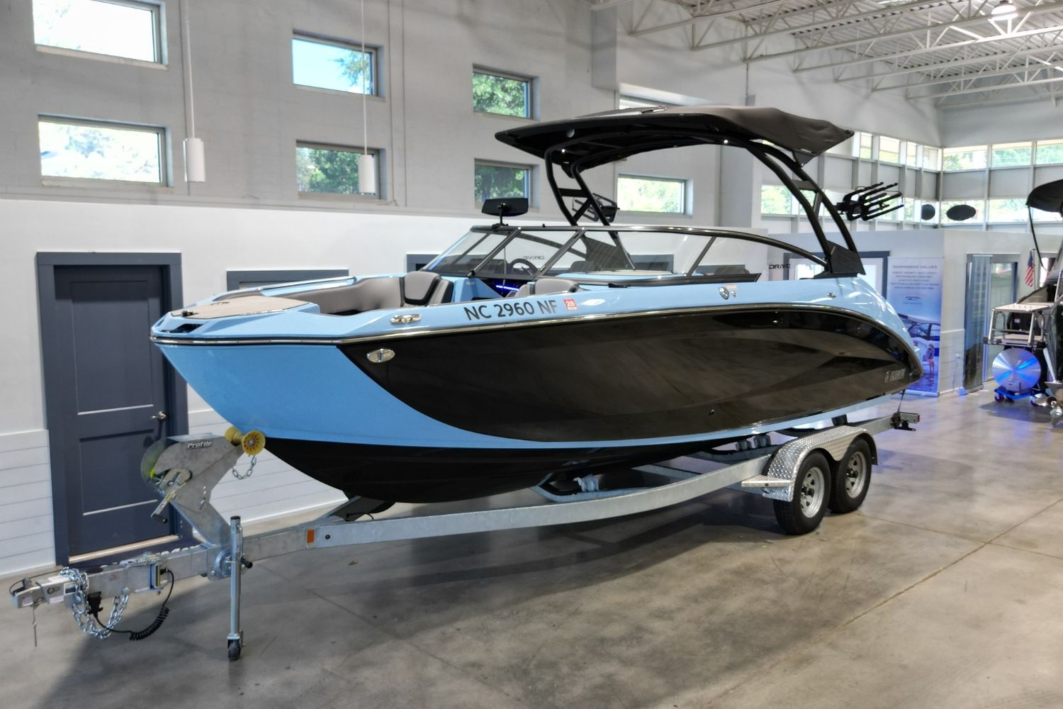 2025 Yamaha Boats 255XD - 2