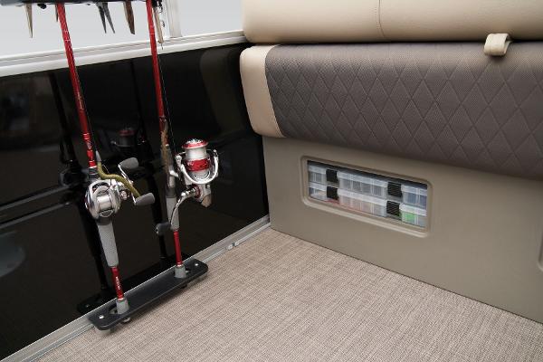 Manufacturer Provided Image: Sun Tracker SportFish 20 DLX