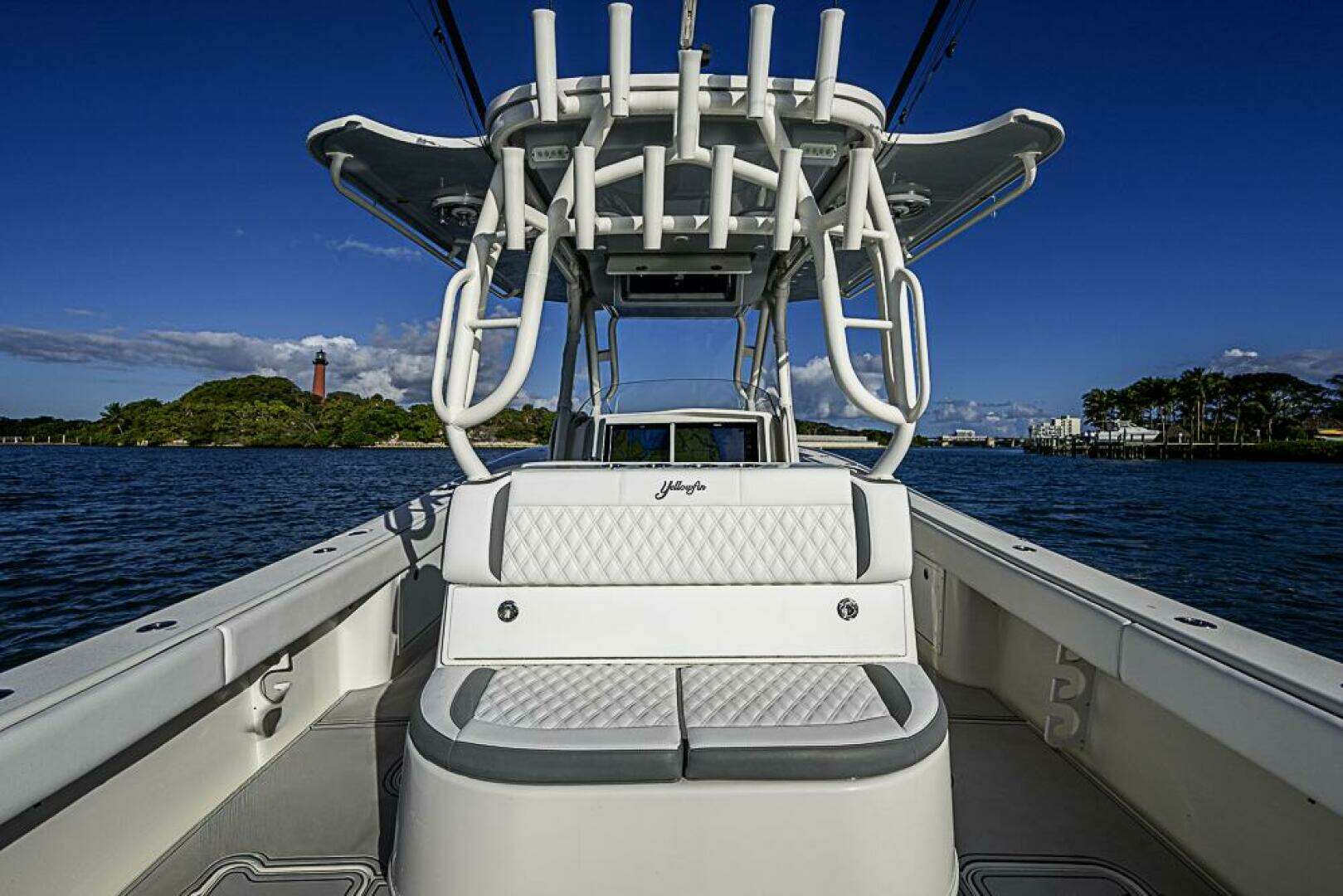 2011 Yellowfin 39 Offshore - Image 15