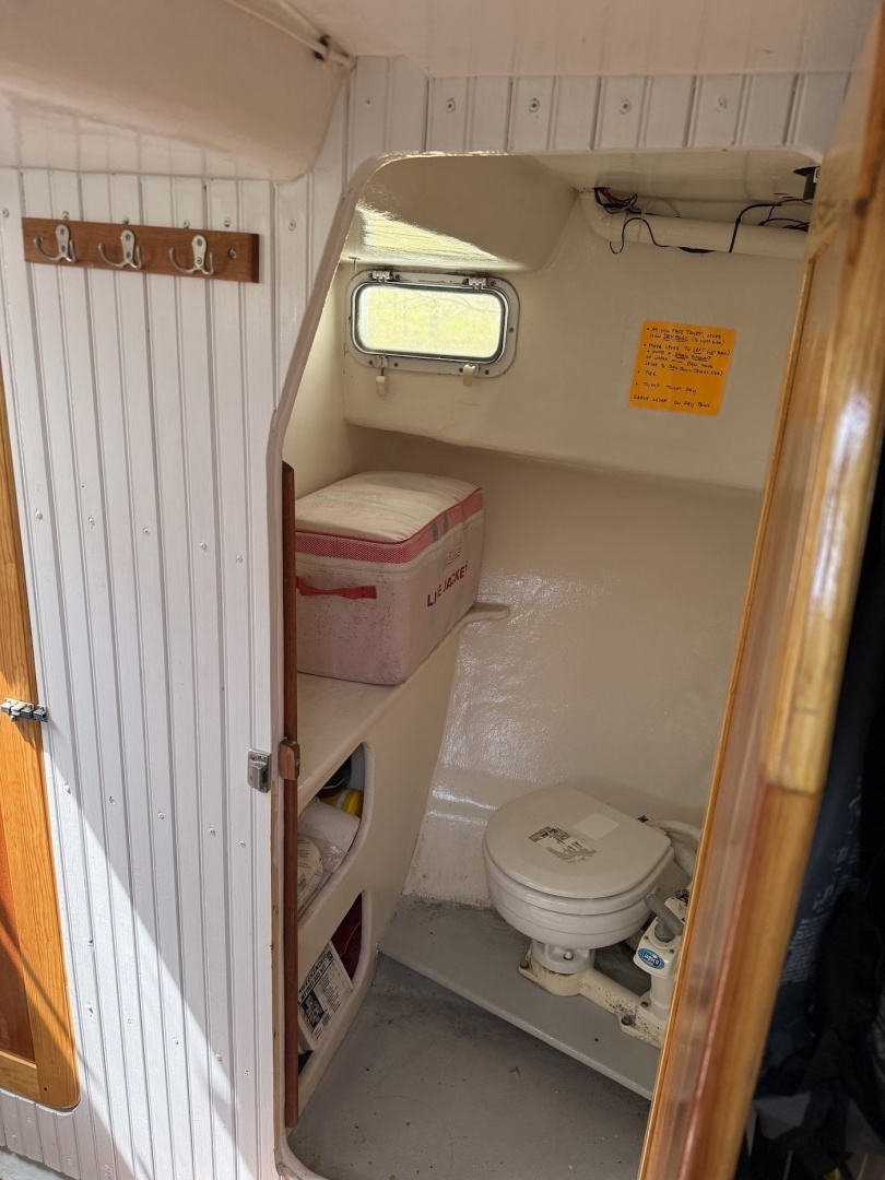 2000 Seaworthy Downeast 28 - Image 21