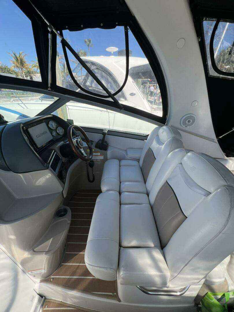 2006 Four Winns 318 Vista - Image 68