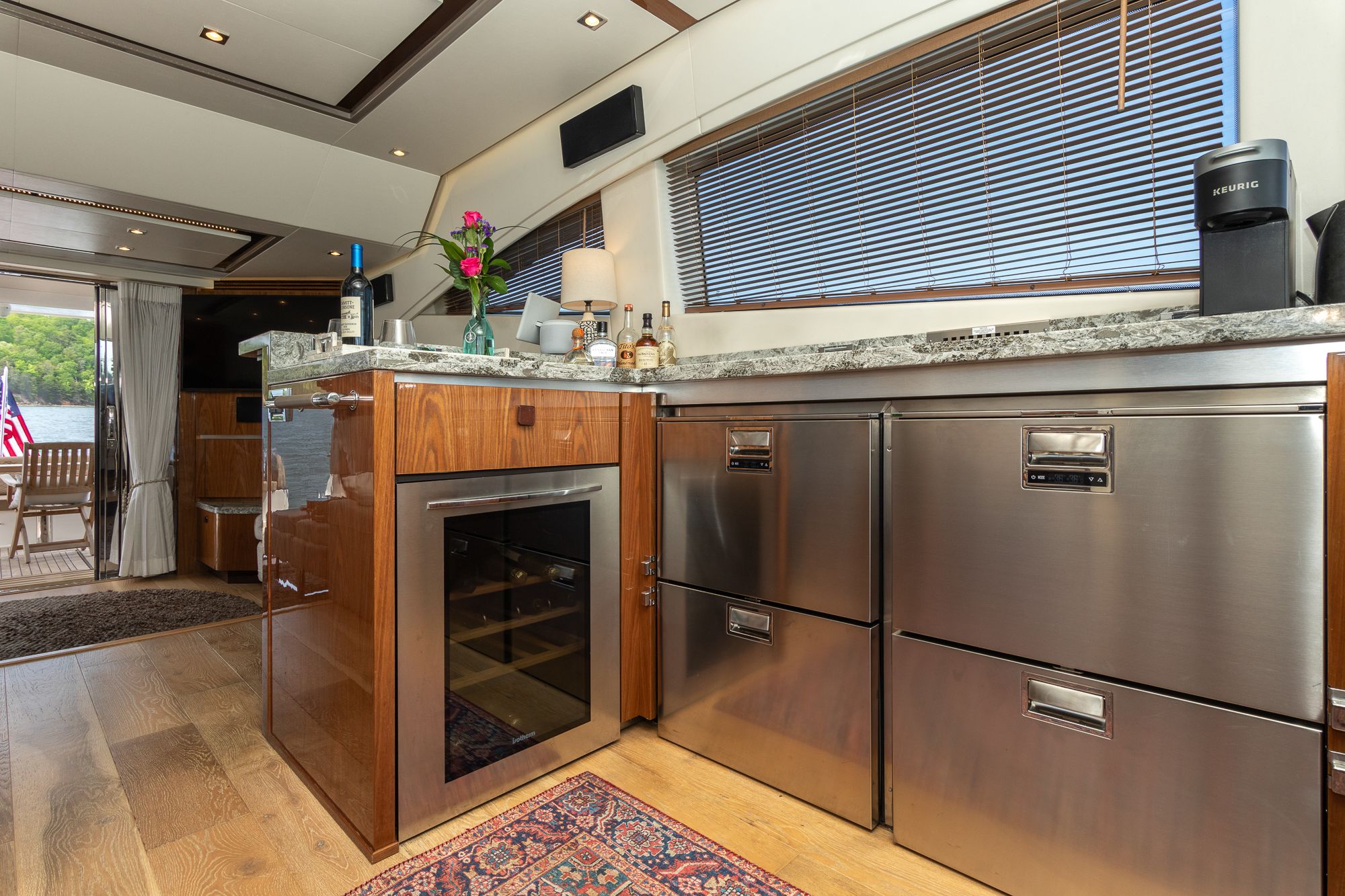 2018 Sea Ray L 650 FLY - 16