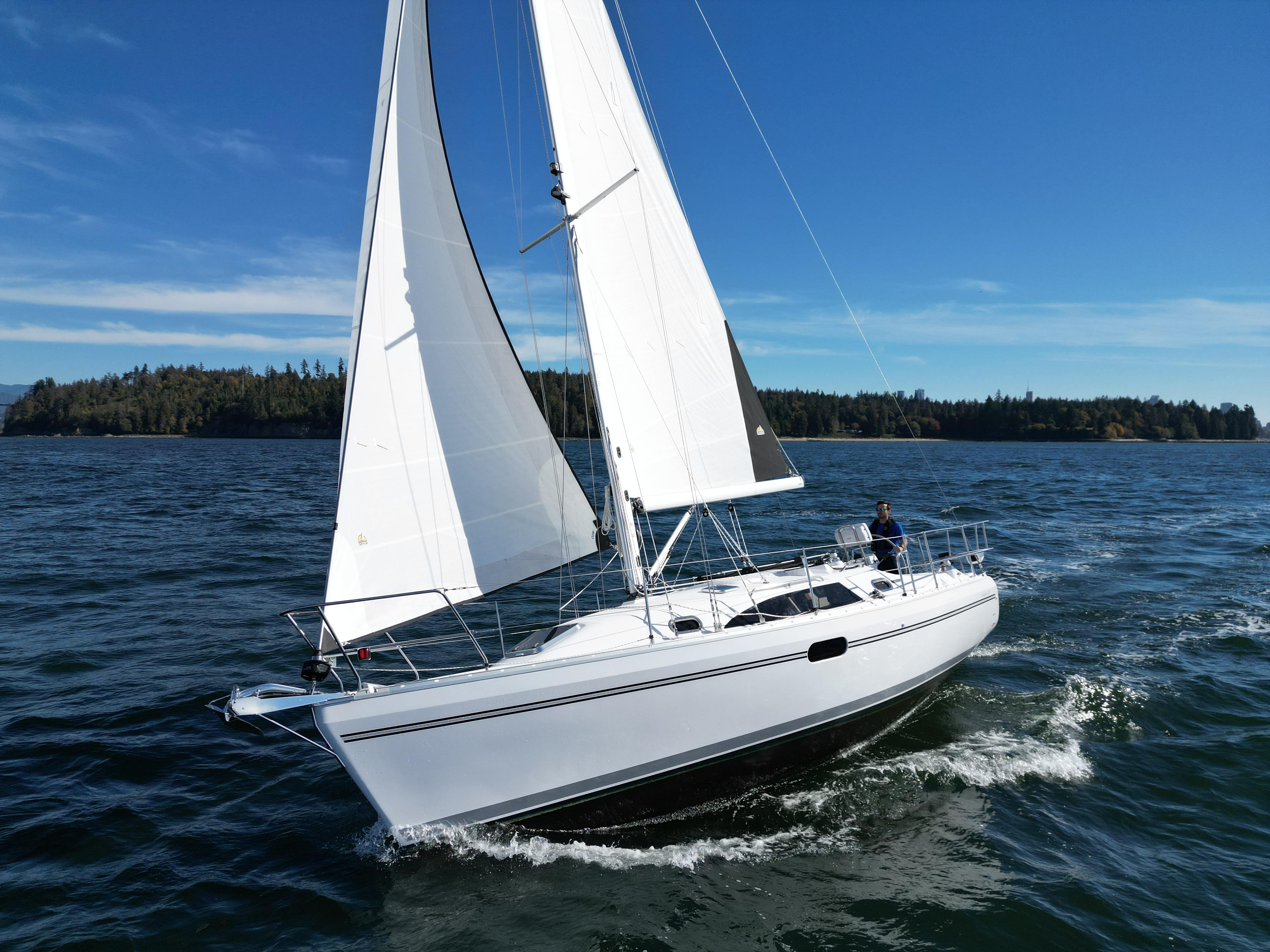 2023 Catalina 315