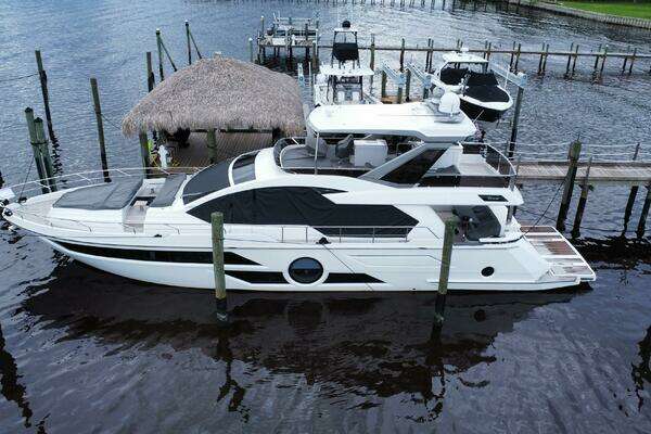 2024 Aicon 66 Vivere