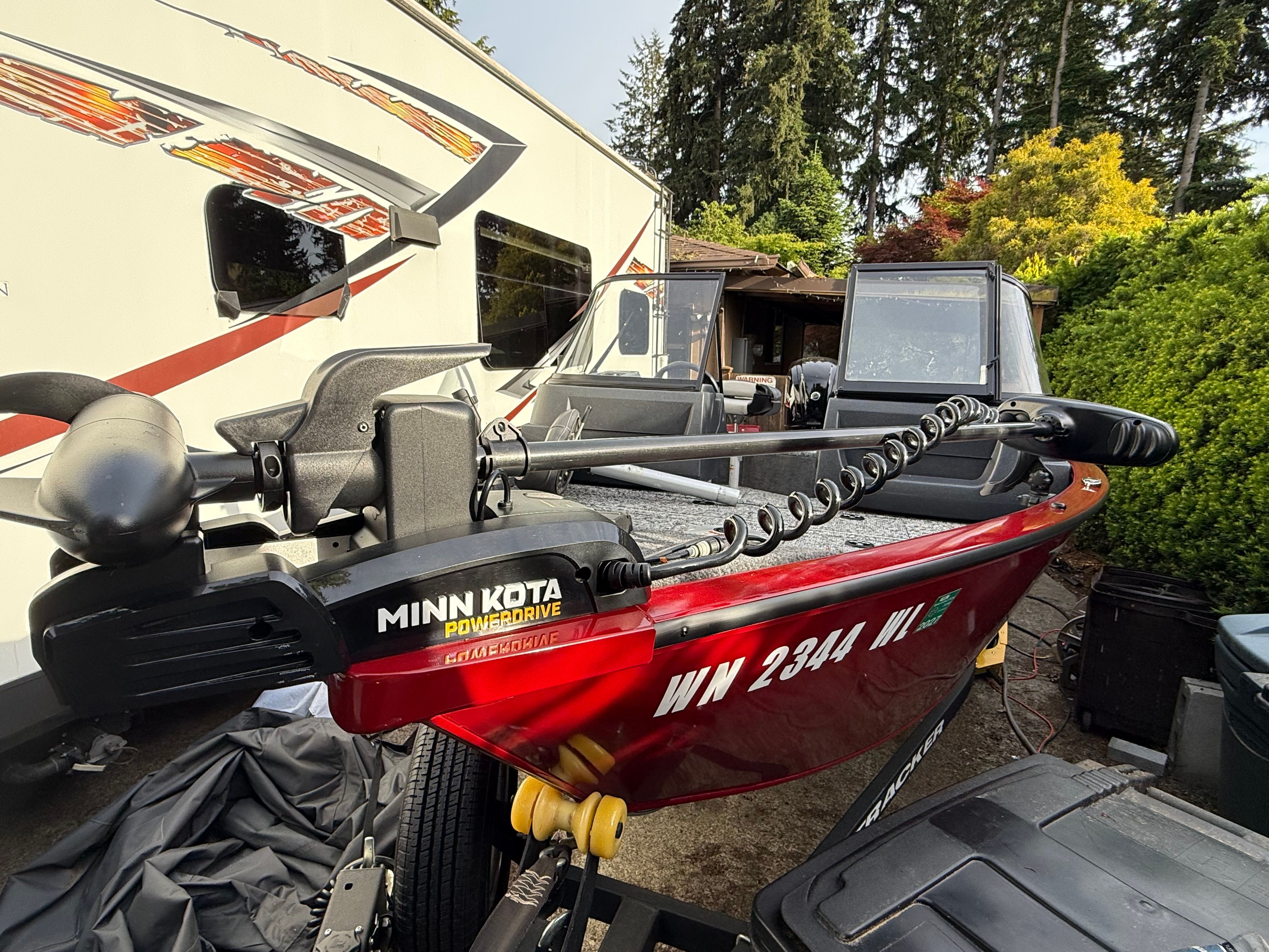 2025 Tracker Pro Guide V-16 WT boat with Minn Kota motor.