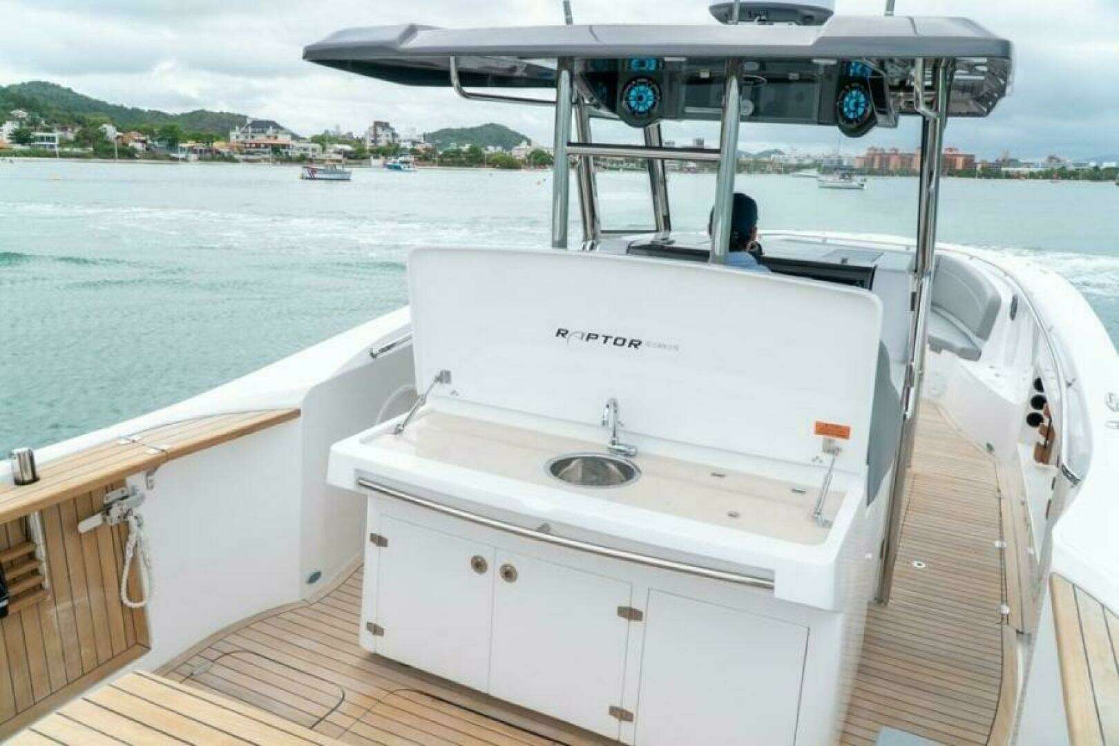 2025 Fishing Raptor 390 Solarium - Image 6
