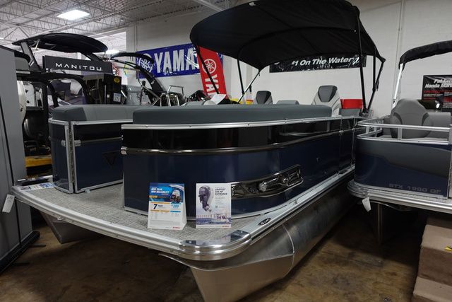 2025 Tahoe LTZ Versatile Rear Bench 23 FT