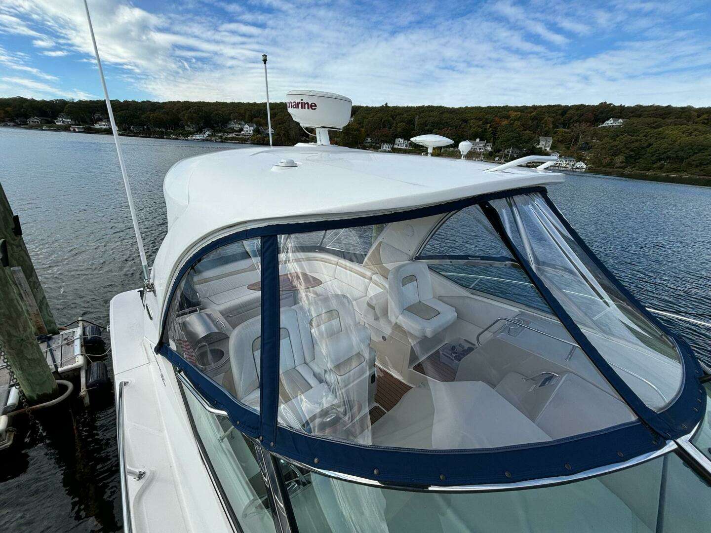 2009 Sea Ray SUNDANCER 350 - Image 11
