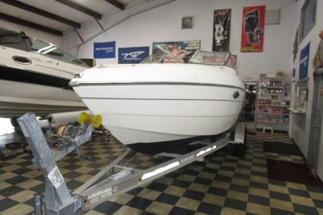 2004 Stingray 240 LR