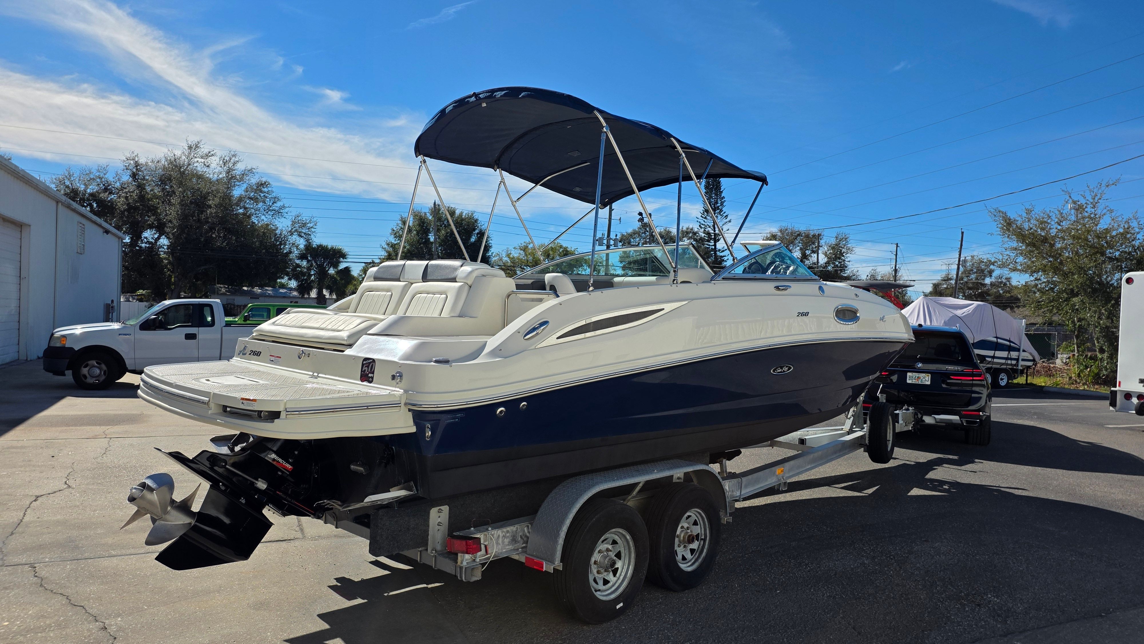 2010 Sea Ray 260 Sundeck - 8
