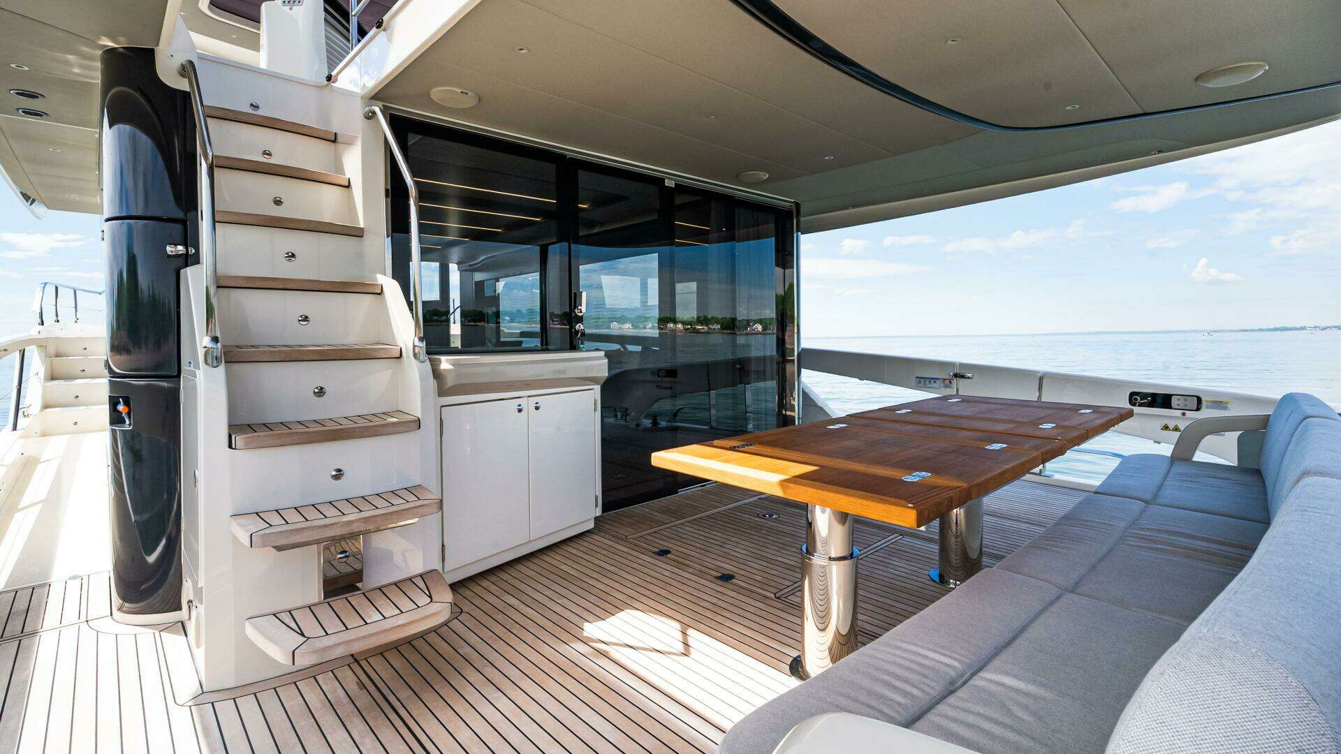 2025 Absolute Navetta 64 - Image 14