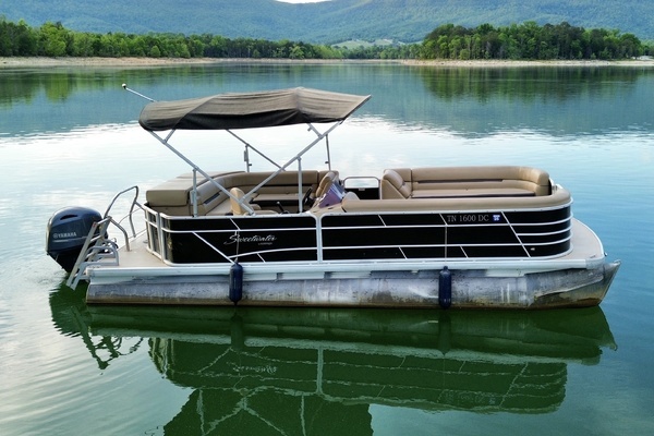 2019 Sweetwater 2386 Cruise Pontoon