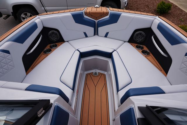 2026 Nautique Super Air Nautique GS22 - 24