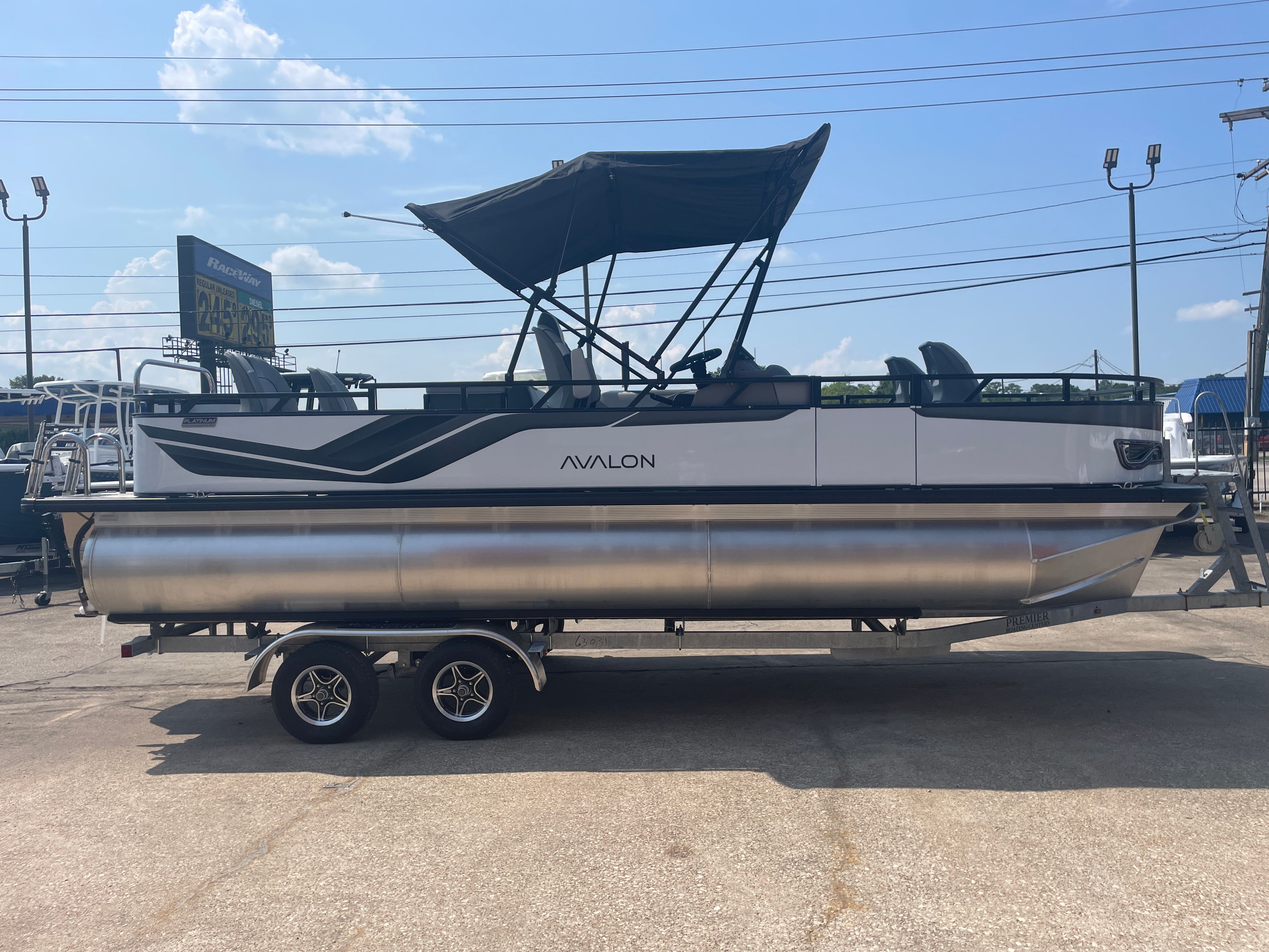 2025 Avalon Venture 85 Quad Fish - 23' - 7