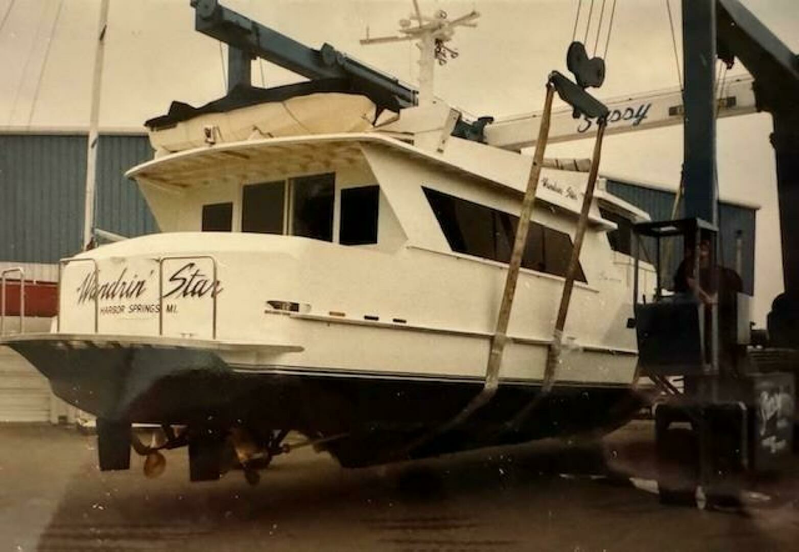 1990 Motor Yacht 70 Brata - Image 16