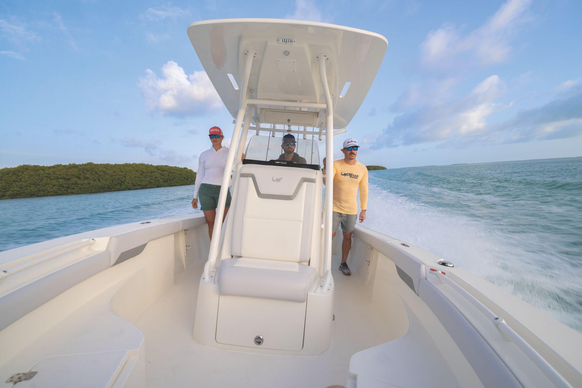 2026 Mako 226 Center Console - 52
