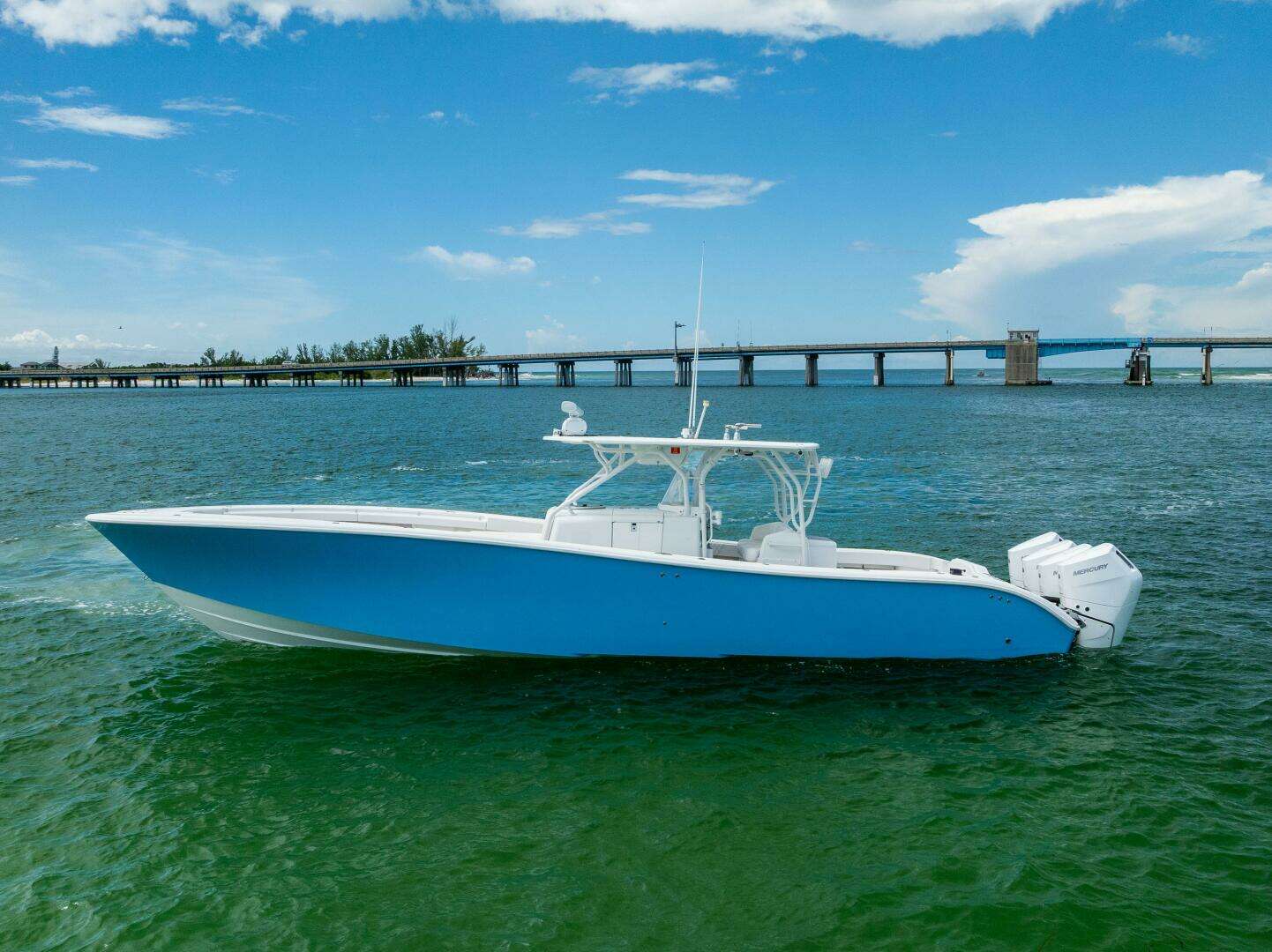 2009 Yellowfin — - Image 7