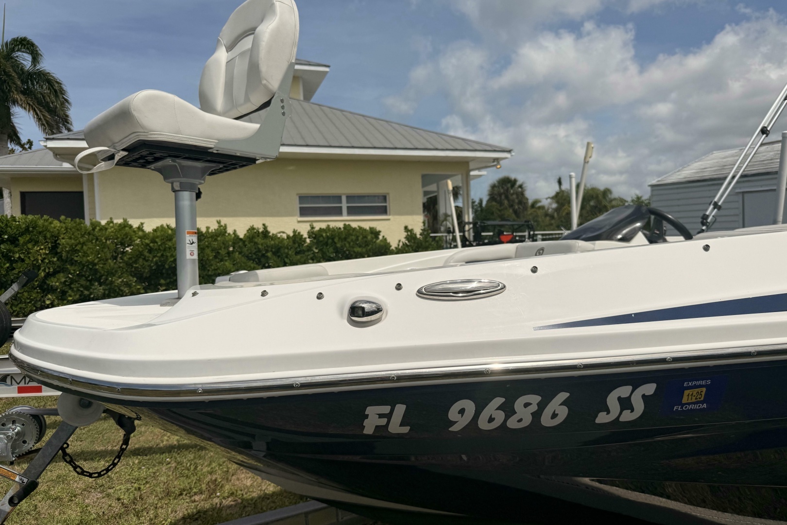 2020 Hurricane SunDeck Sport 185 OB - Image 4
