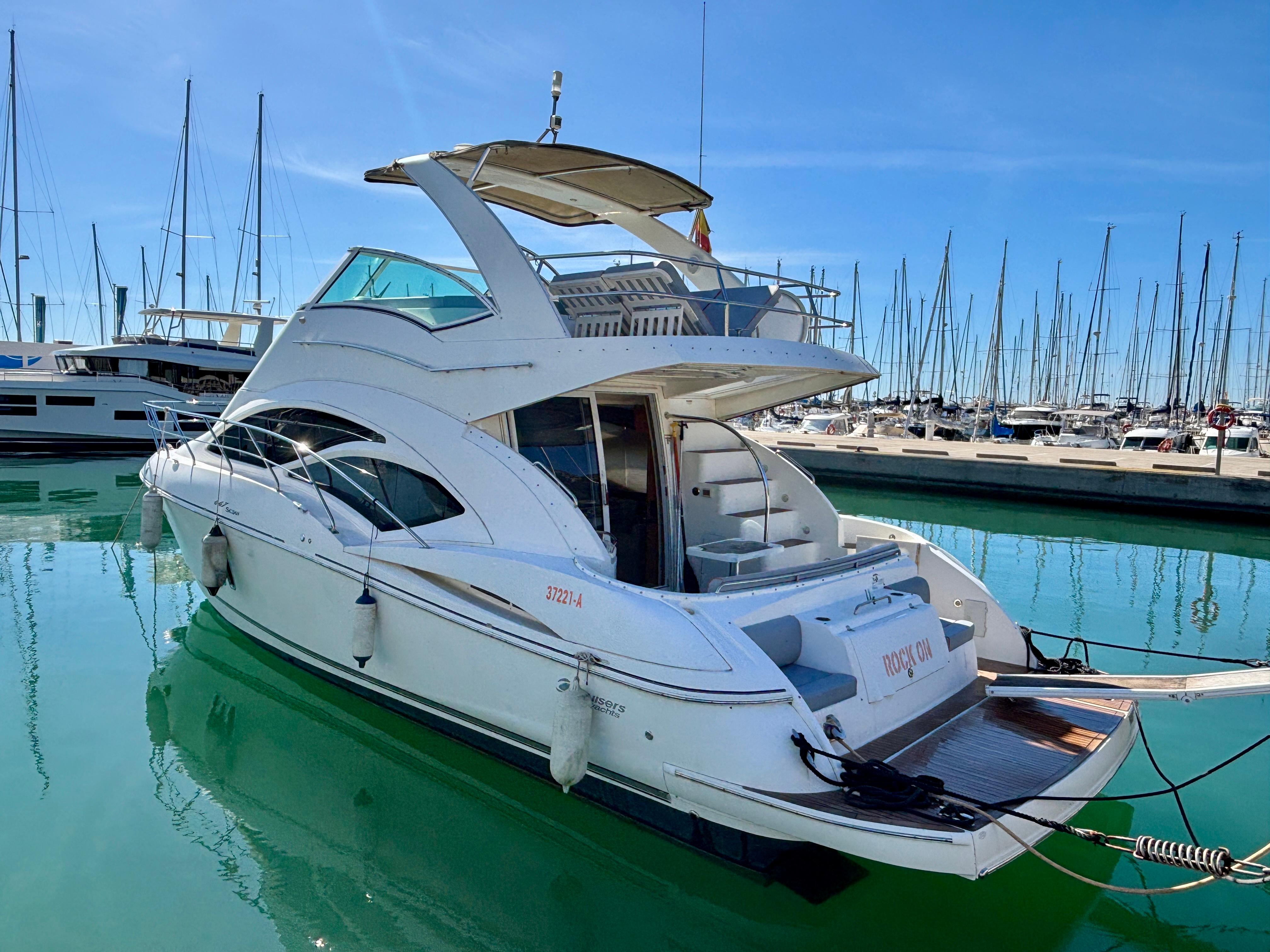 2007 Cruisers Yachts 447 Sport Sedan