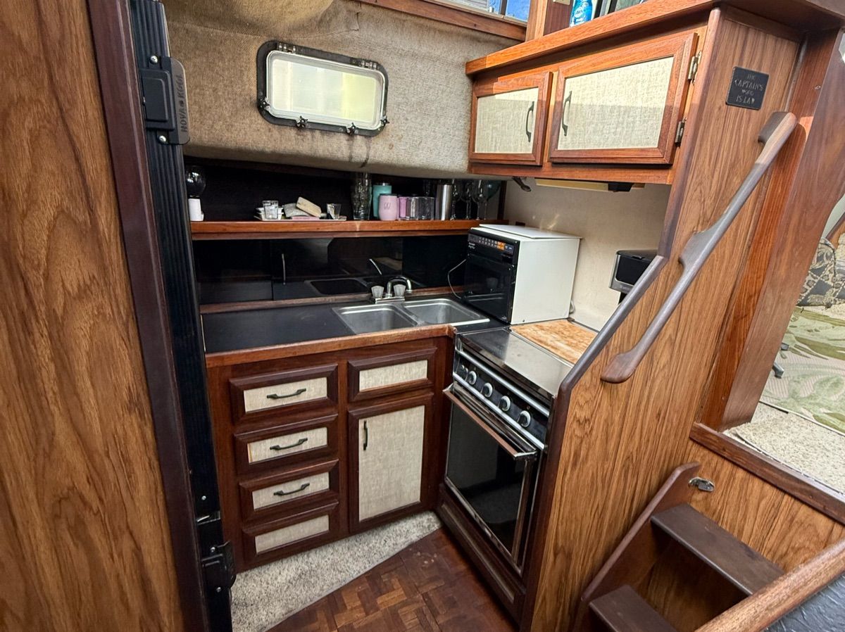 1982 Carver 36 Aft cabin Moter yacht - 4