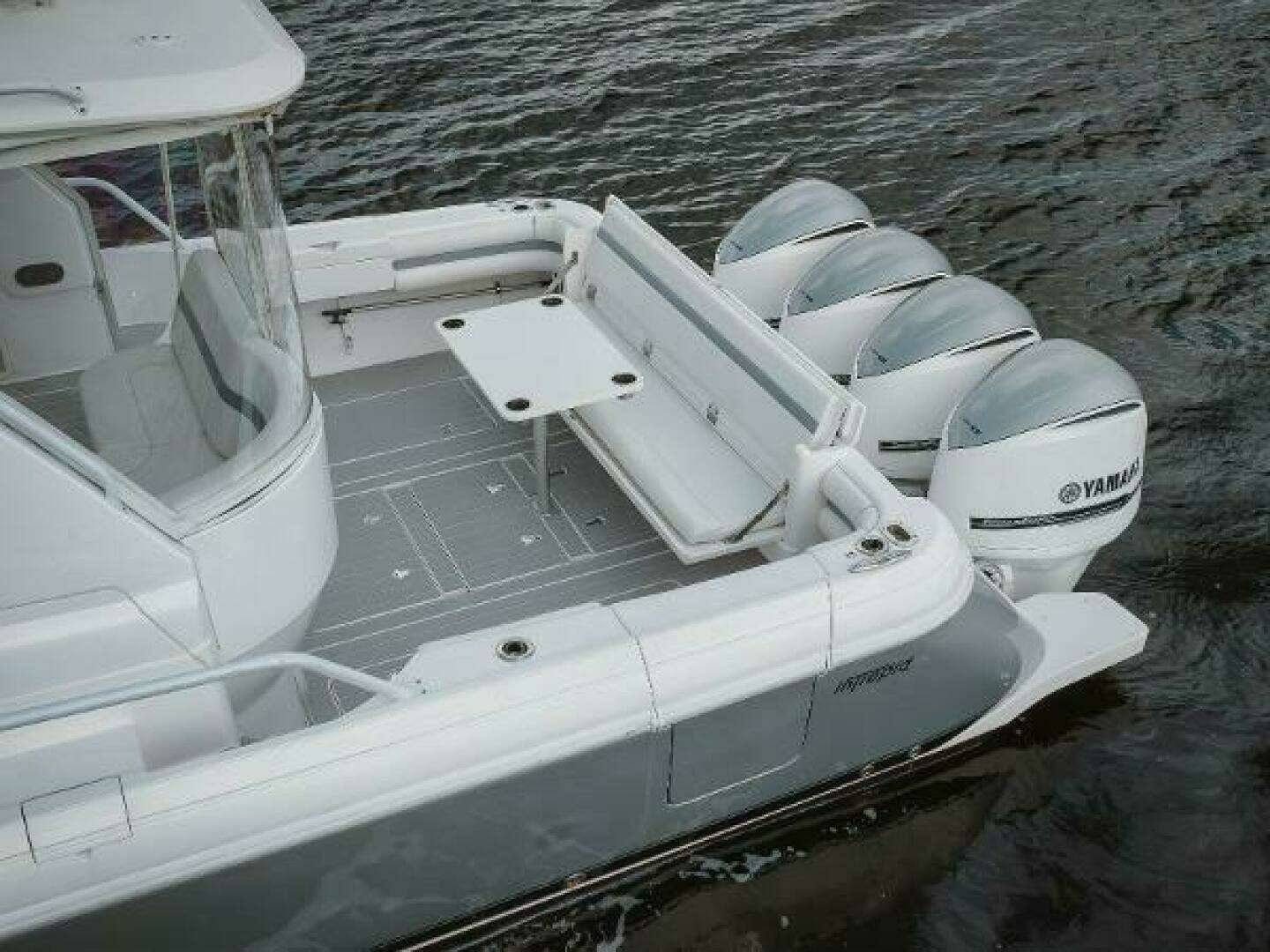 2018 Intrepid 475 Sport Yacht - Image 17