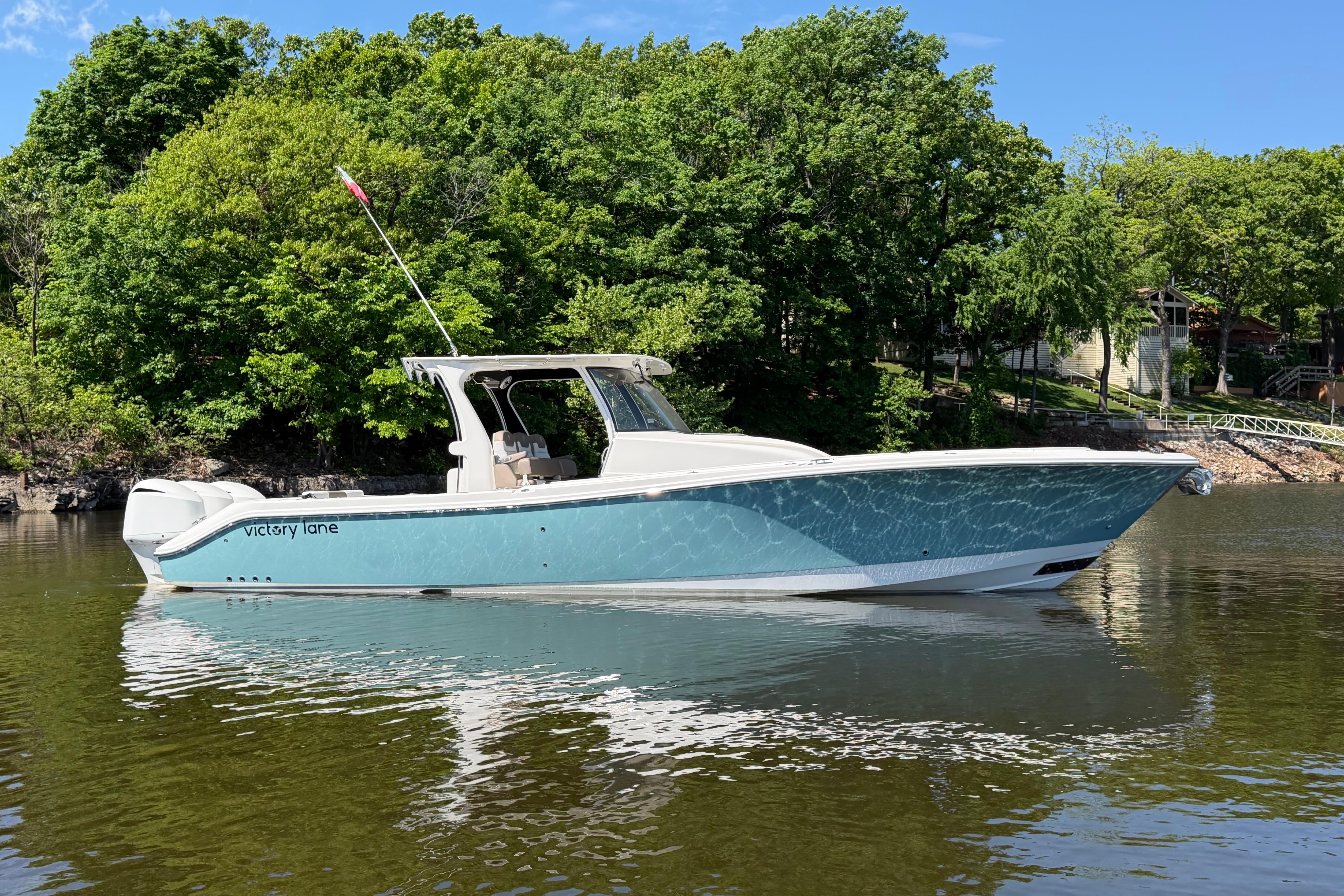 2017 Edgewater 368CC