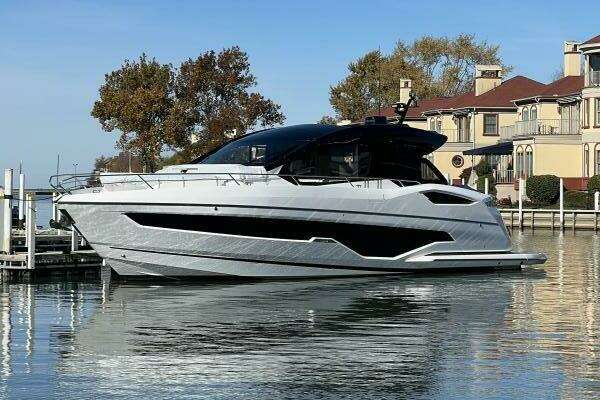 2026 Sunseeker 55 Predator