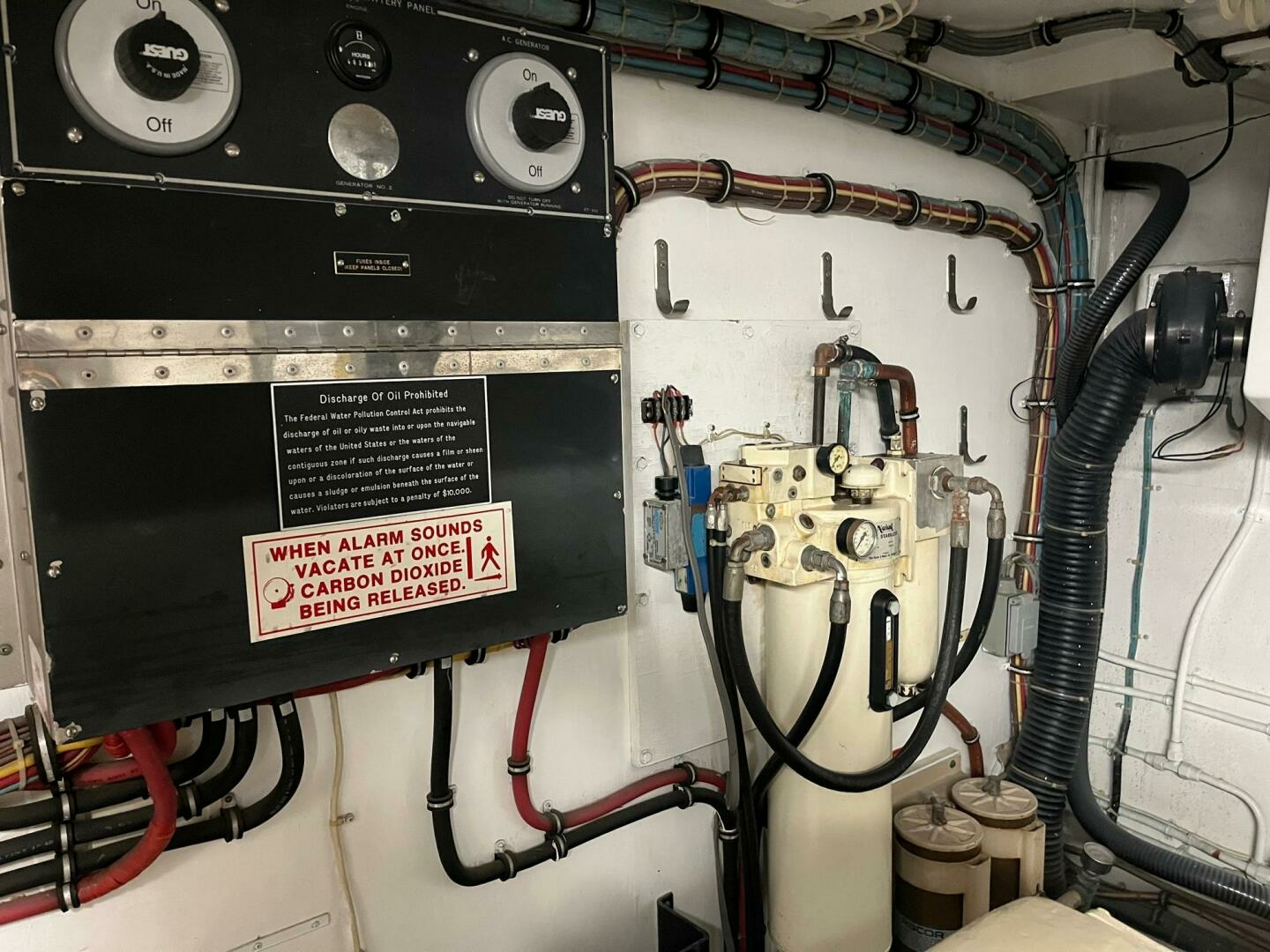 1986 Hatteras 70' Cockpit Motor Yacht - Image 27