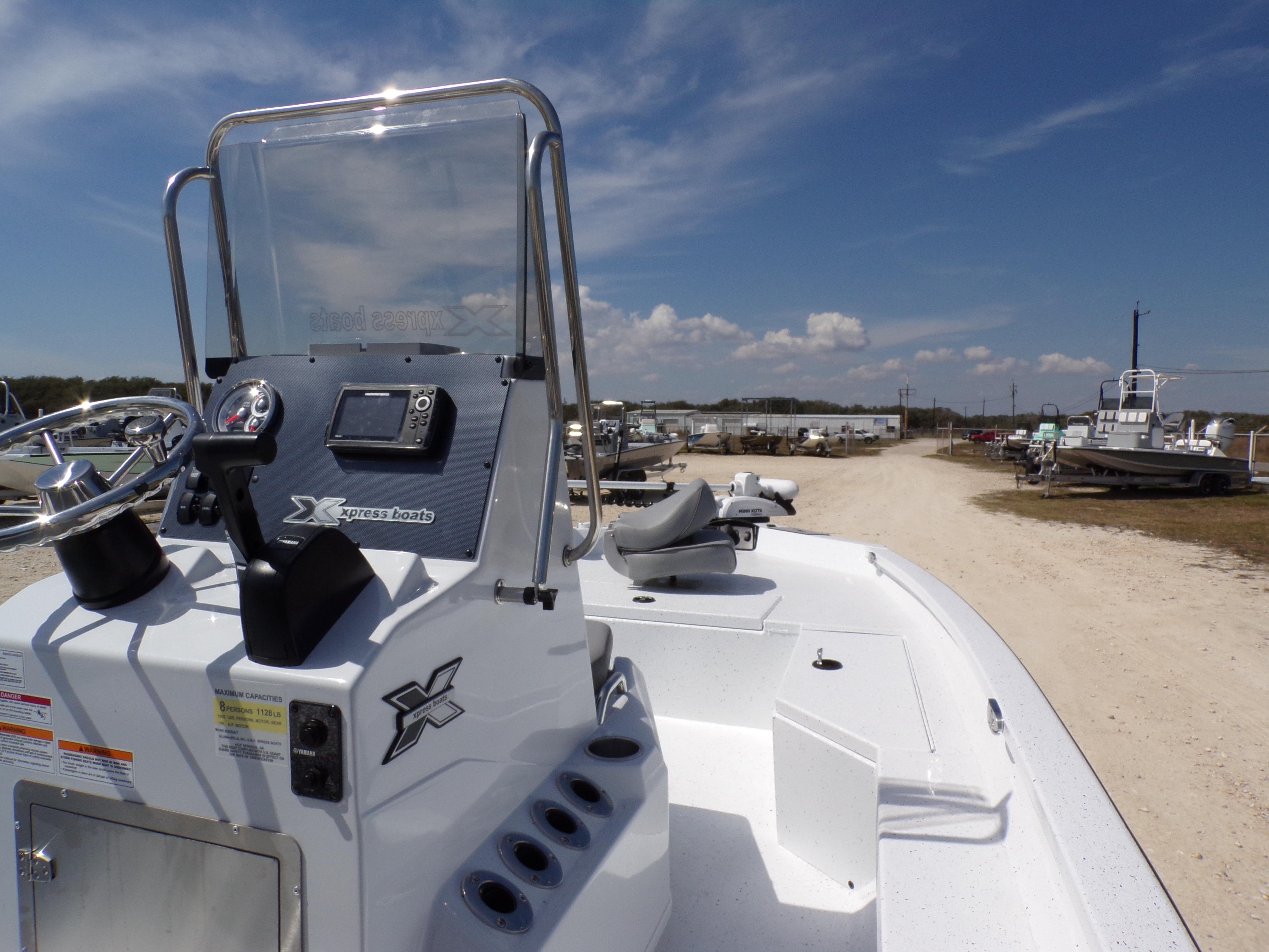 2025 Xpress H20B Bay - 17