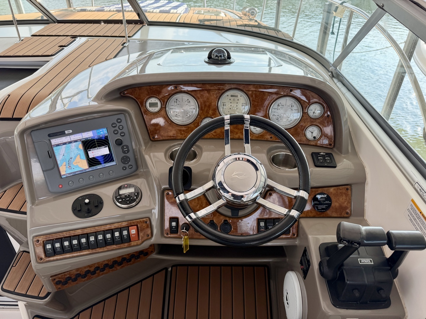 2007 Rinker 350 Express Cruiser - Image 32