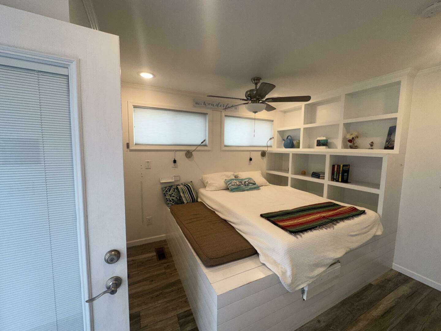 2019 Harbor Home Cozy Cottage 52' x 16' Tiny Boat - Image 39