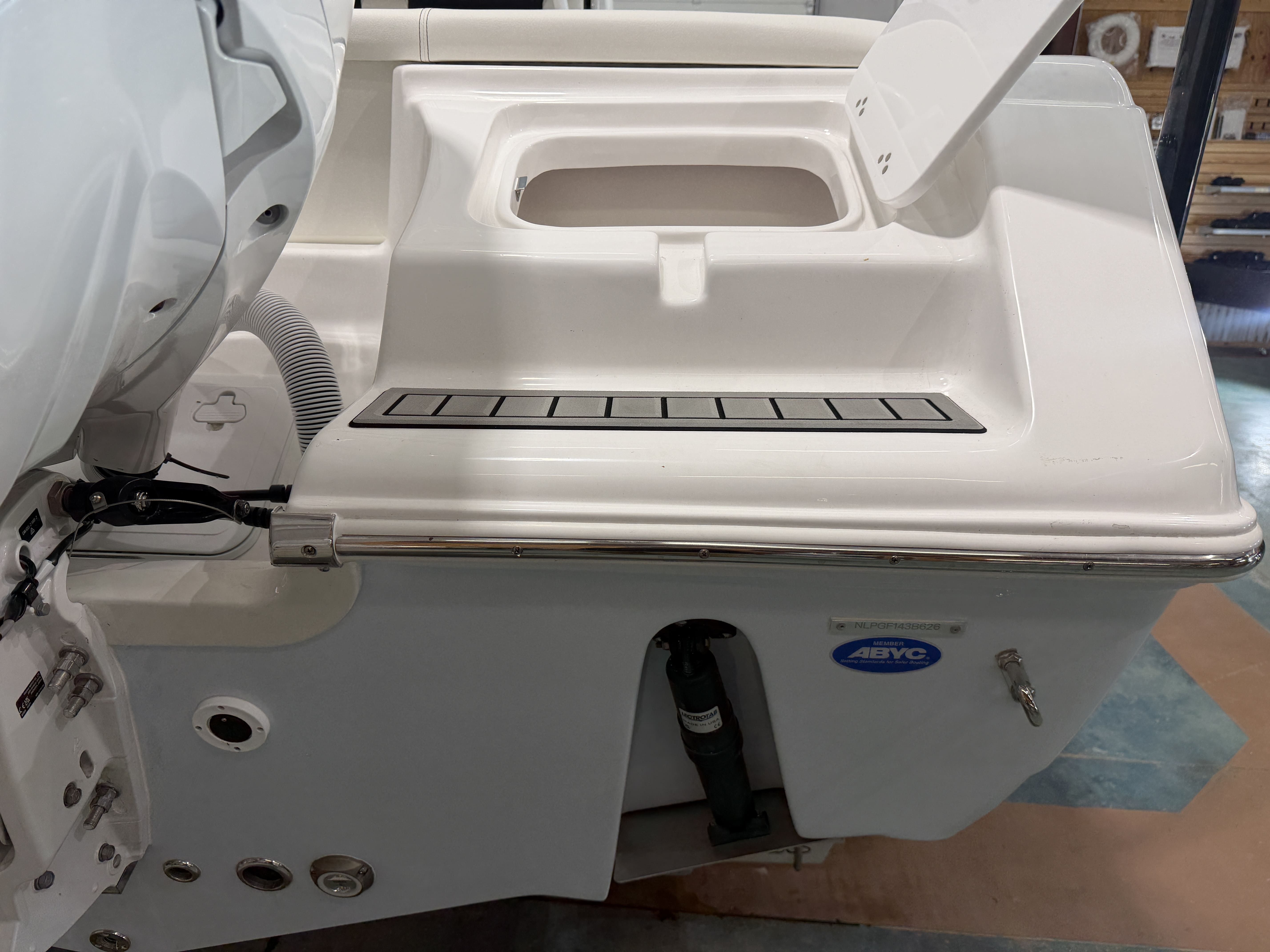 2026 Tidewater 220 LXF - 14