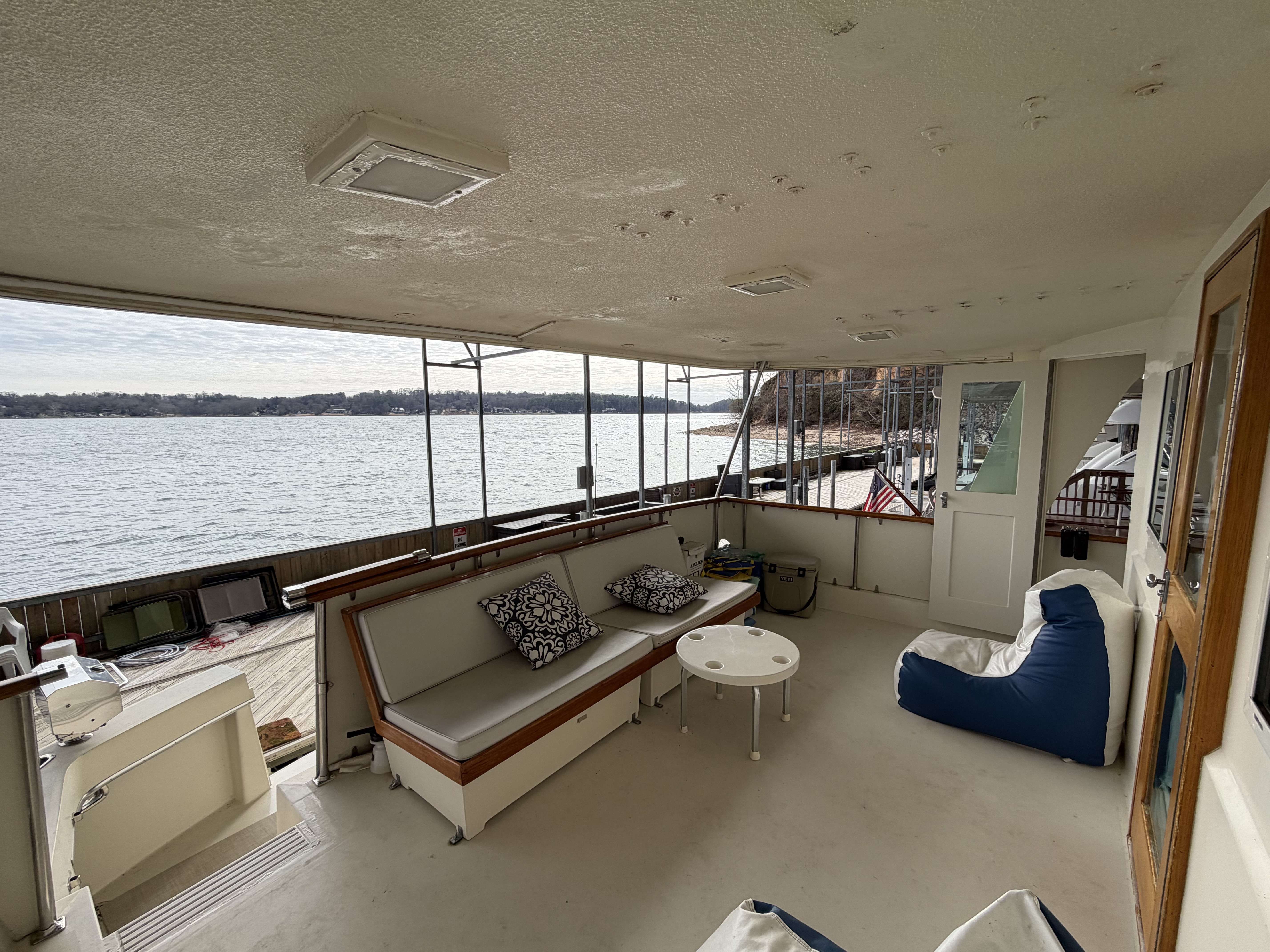 1975 Hatteras 58 Long Range Cruiser - 2