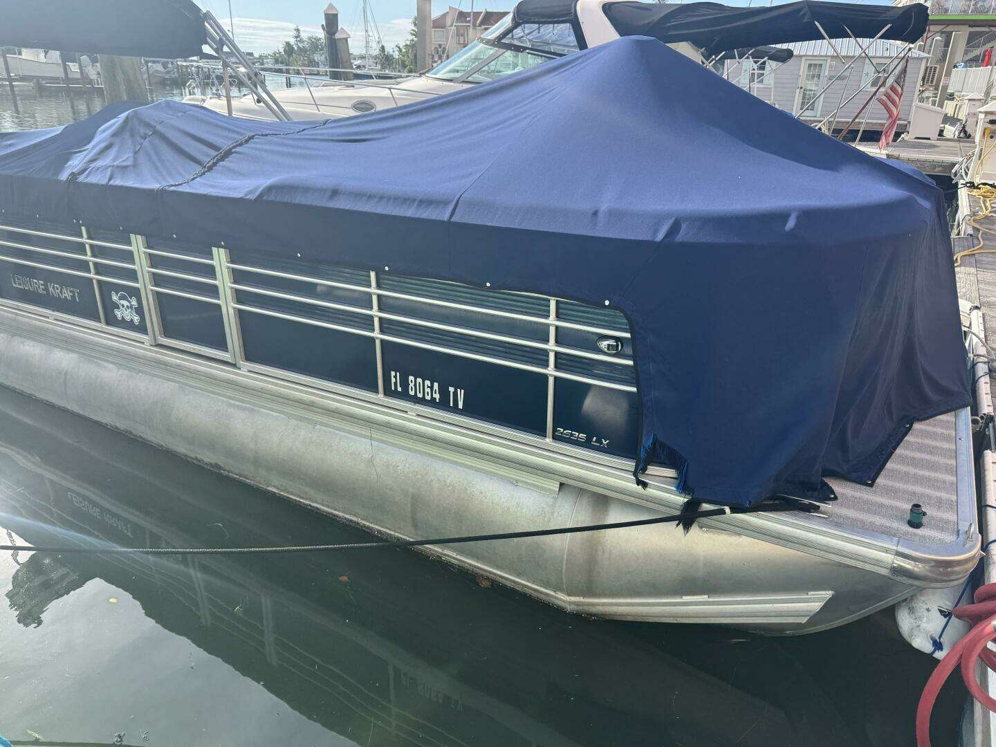 2021 Leisure Kraft Prestige 2635 LX Tri-Toon - Image 21