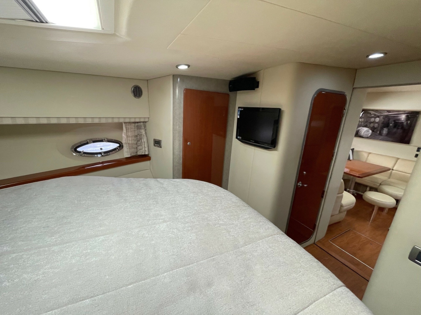 2008 Formula 45 Yacht - Image 32