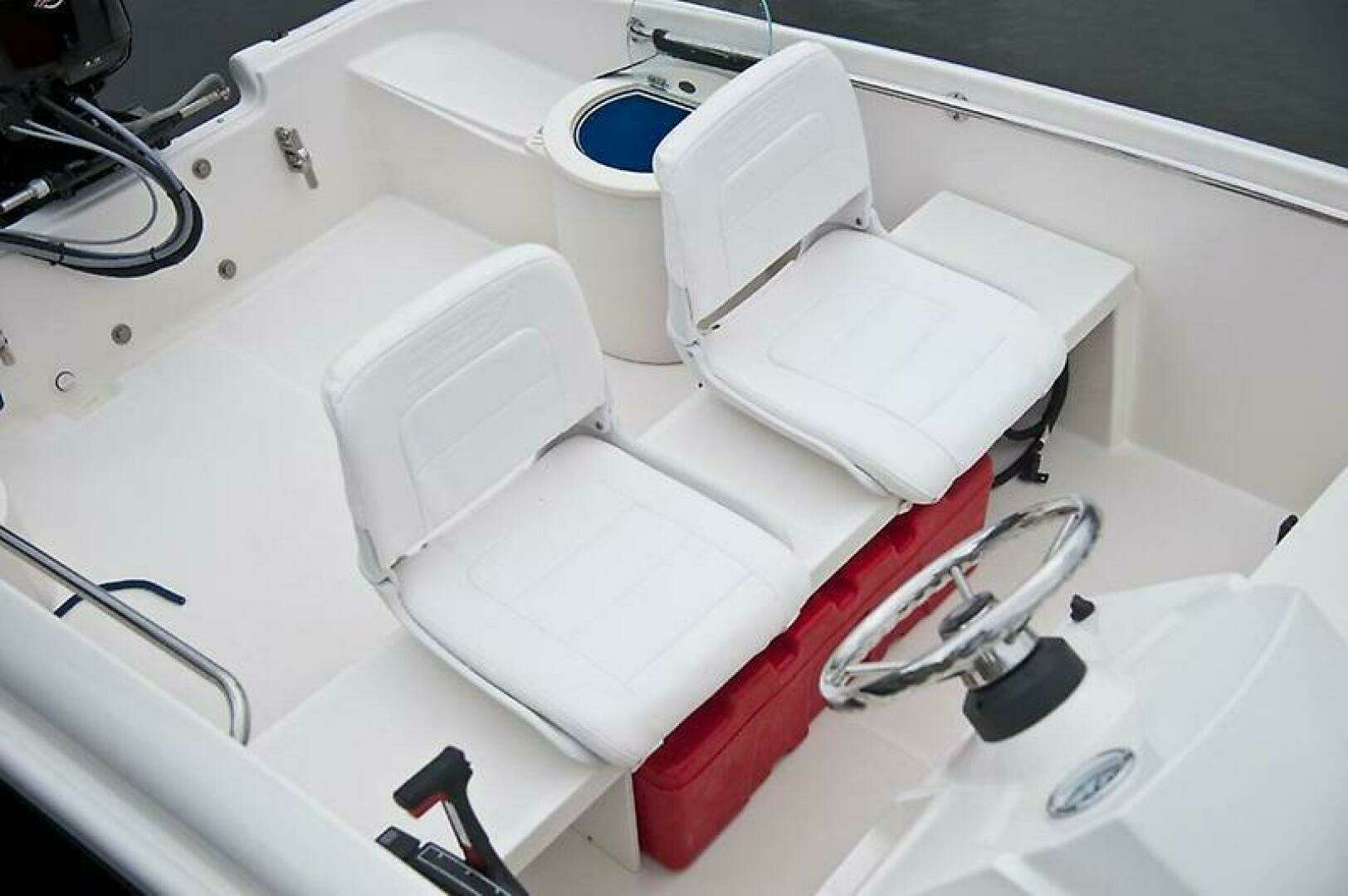 2018 Boston Whaler 150 Super Sport - Image 33