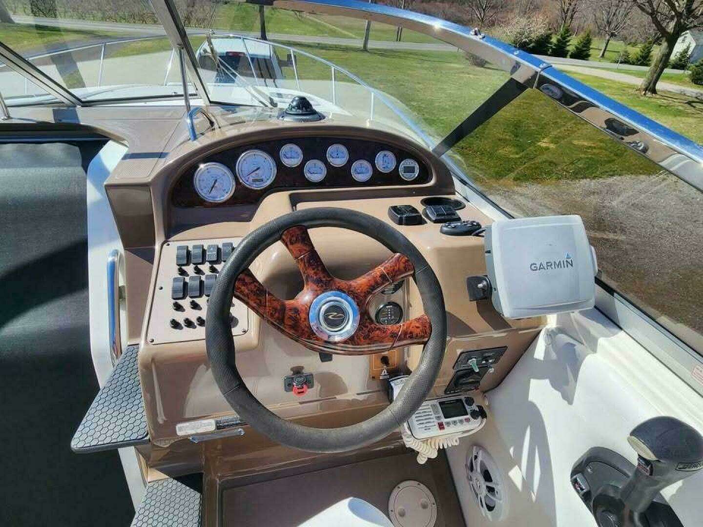 2005 Regal Commodore 2765 - Image 6