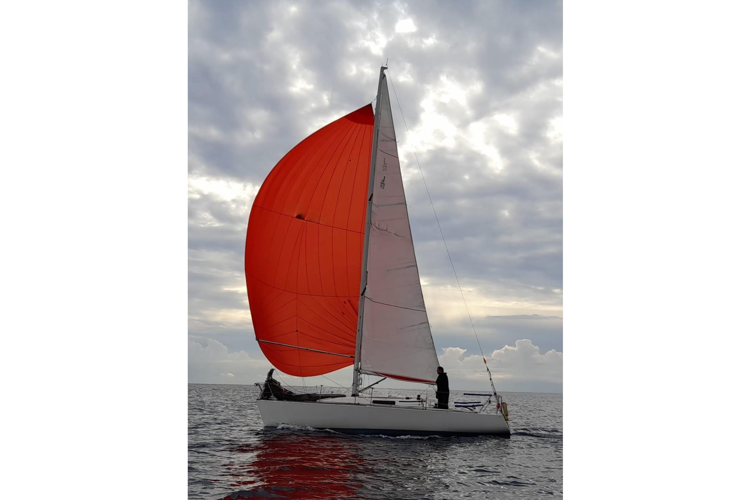 1998 J Boats J/92