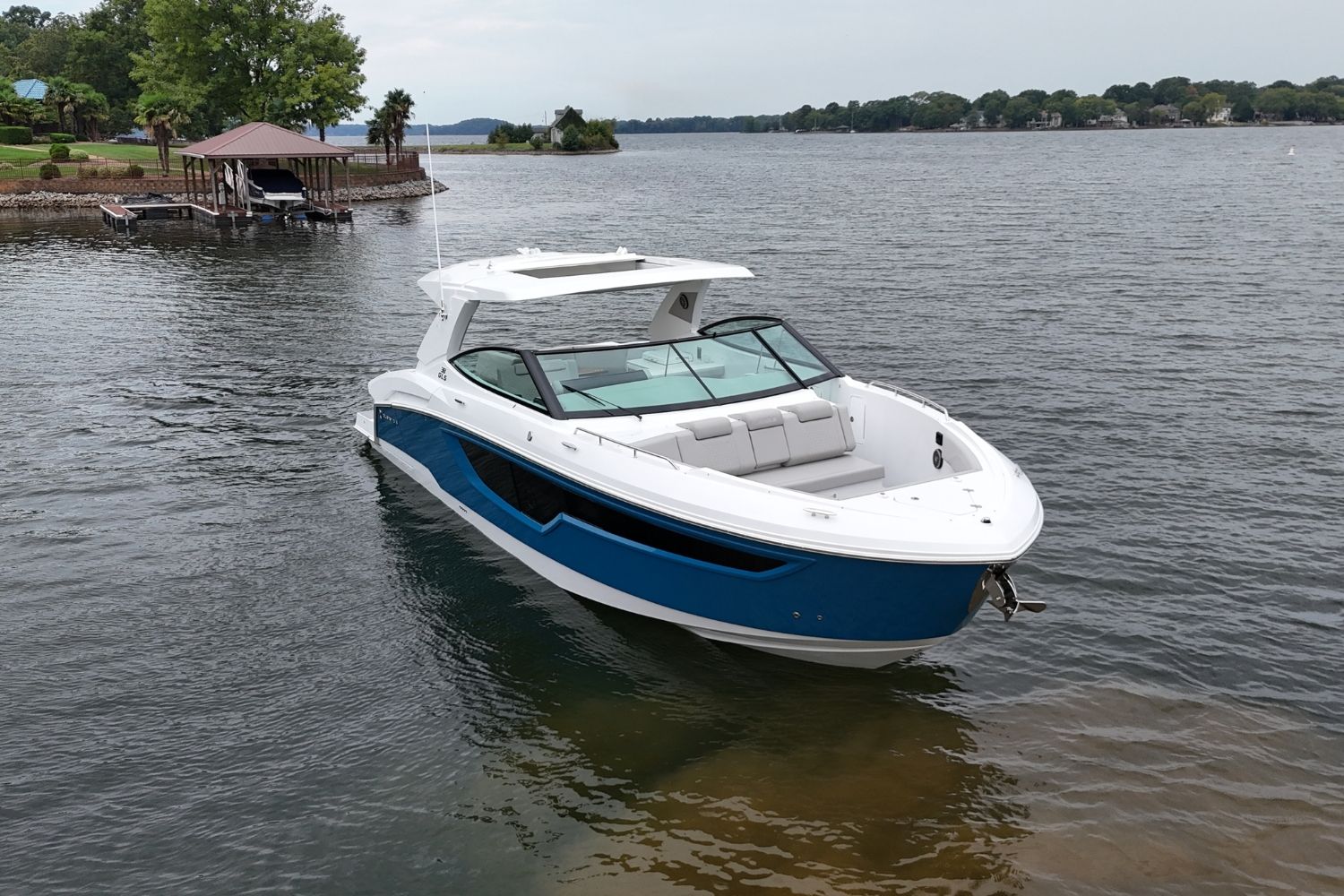 2026 Cruisers Yachts 38 GLS - 3