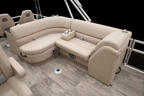 2024 Ranger Reata 220FC - 42