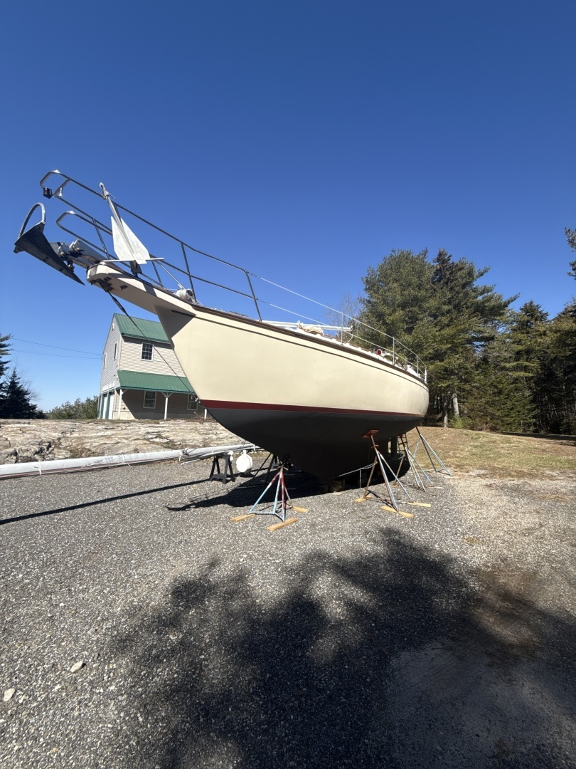 1995 Island Packet 37 - Image 7