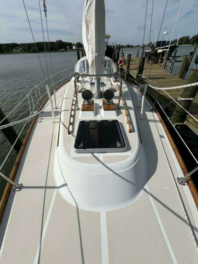 1984 Tartan 37 - Image 8