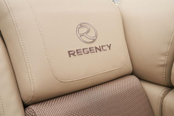 2024 Regency 230 LE3 - 24