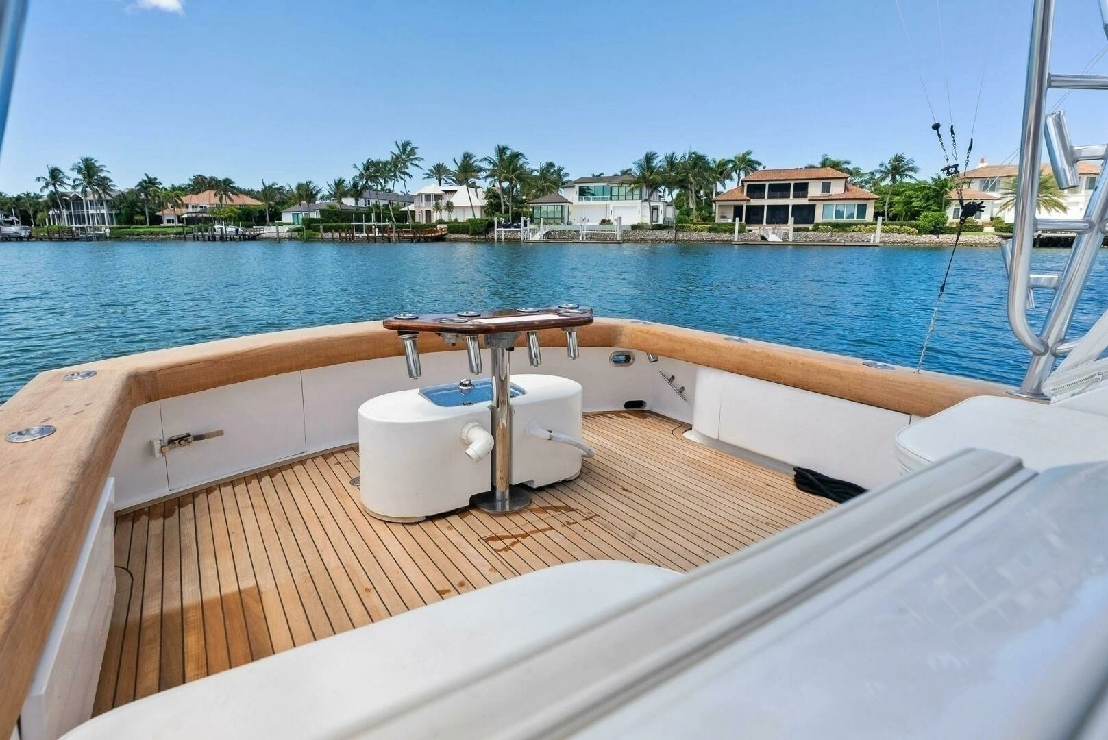 2018 Custom Carolina 35 Express - Image 48