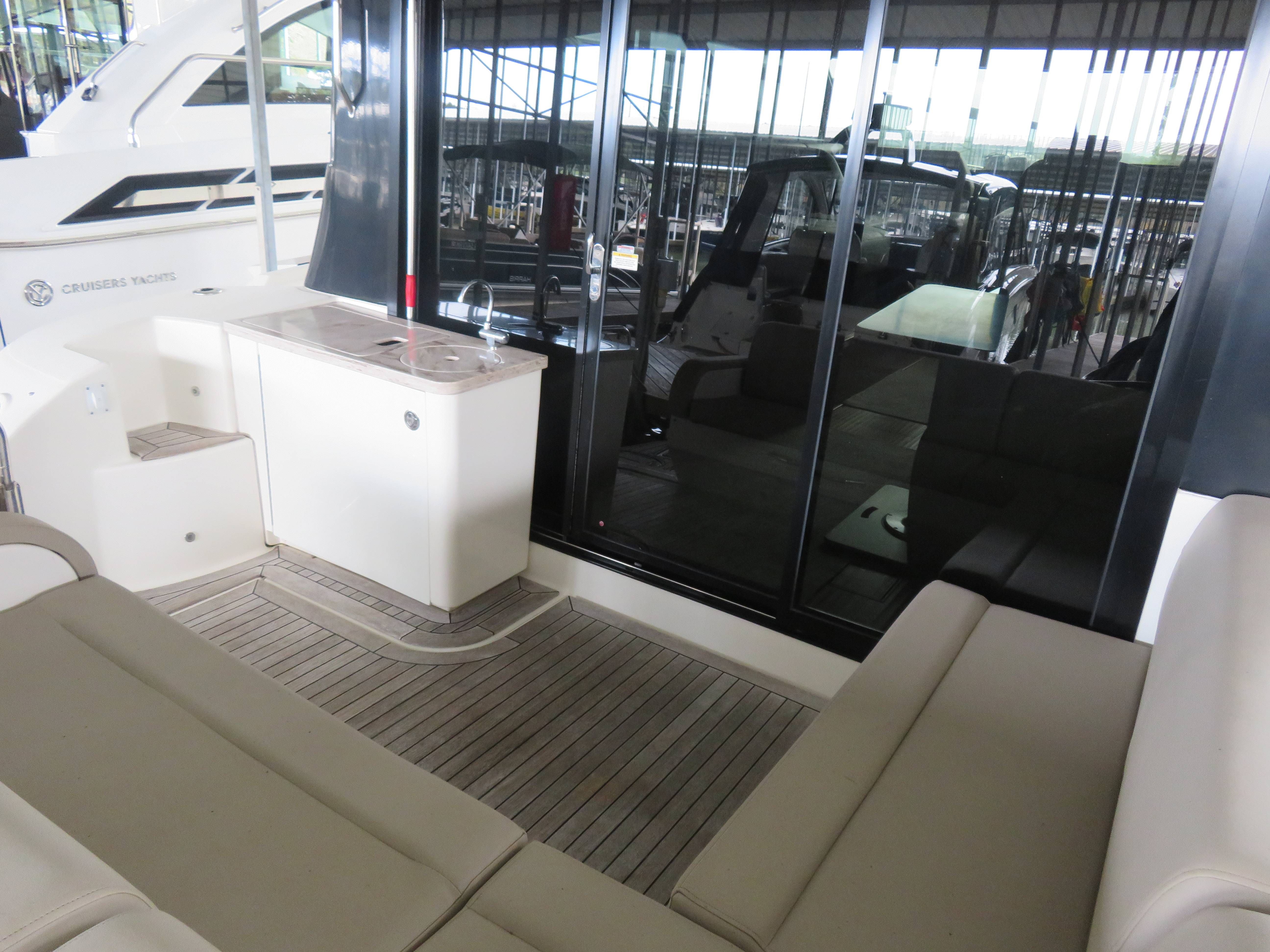 2015 Sea Ray Sundancer - 18