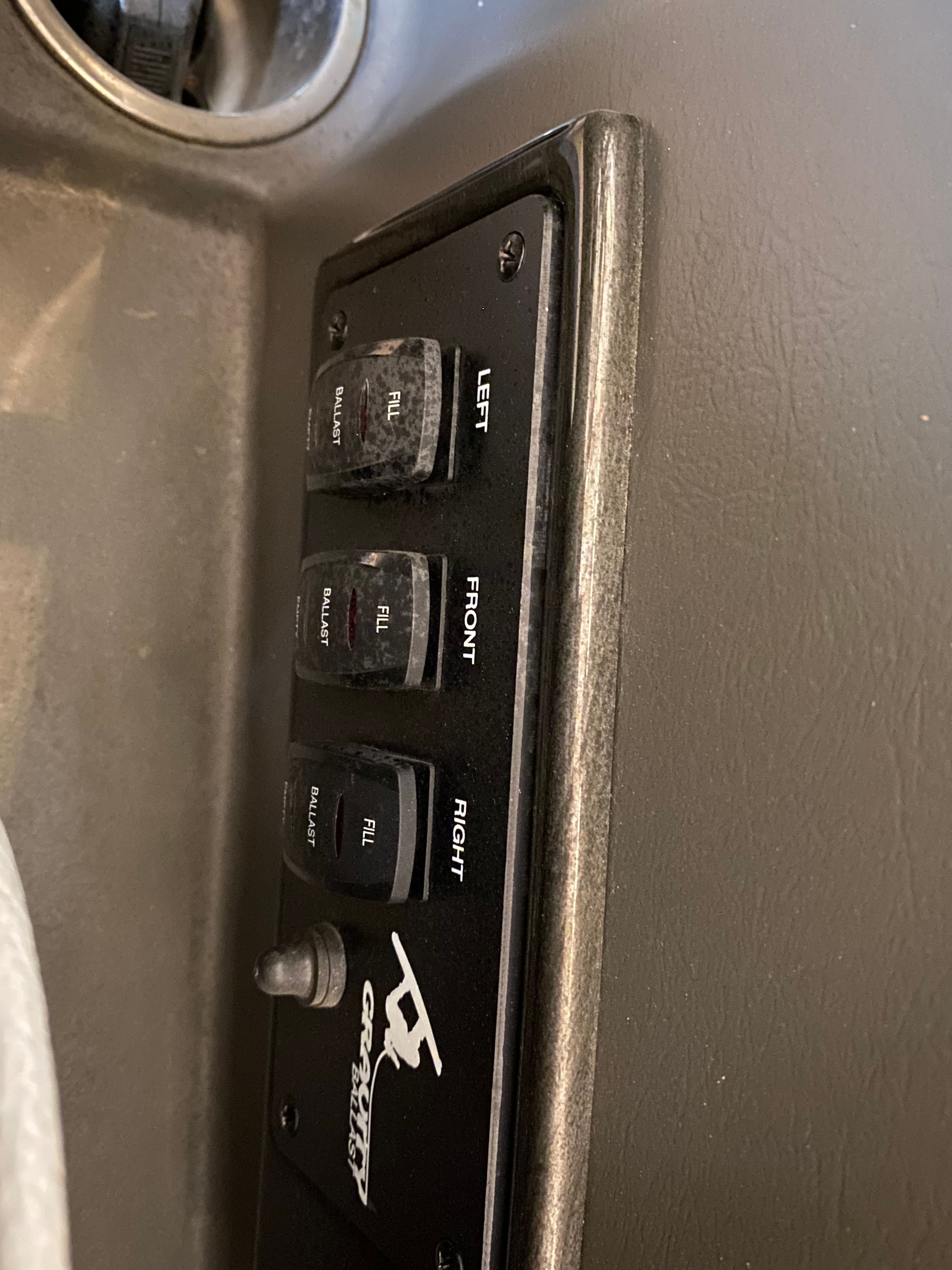 2008 Supra Launch 22 SSV - 35