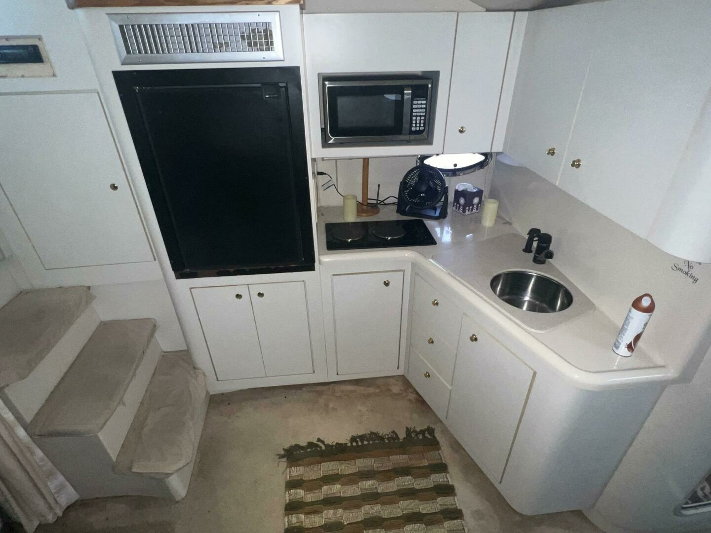 1997 Cruisers Yachts 3575 - Image 15
